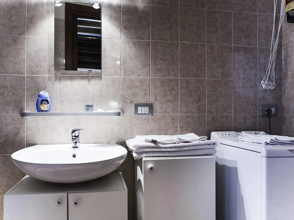 Frisi Apartment Milan
